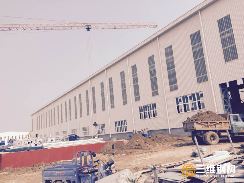 新黄金城hjc222钢结构厂房