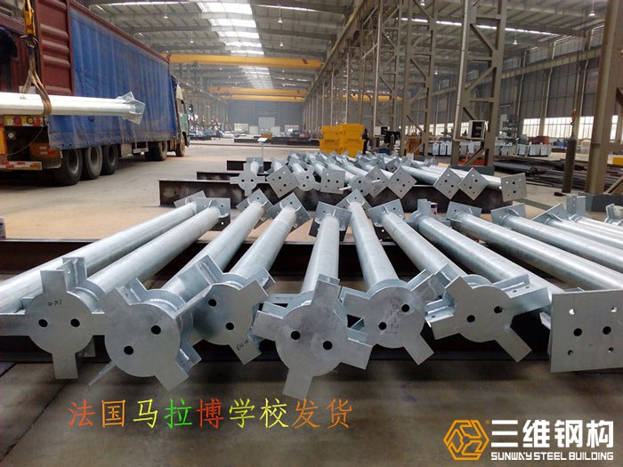 钢结构公司钢构件加工制孔